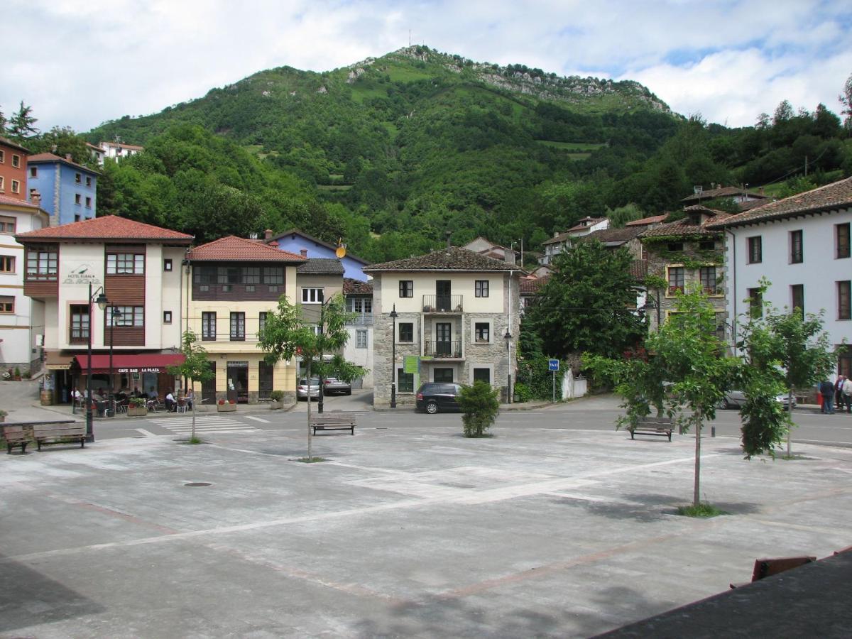 Hotel Rural La Plaza Caso المظهر الخارجي الصورة