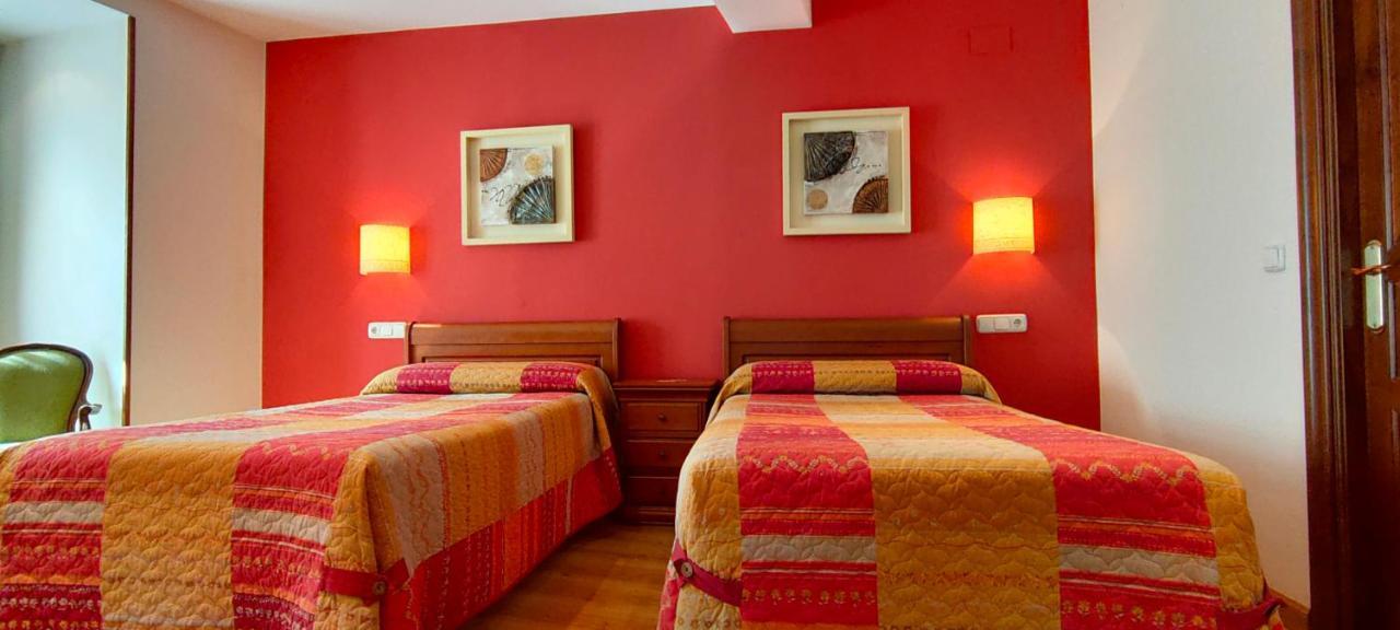 Hotel Rural La Plaza Caso المظهر الخارجي الصورة