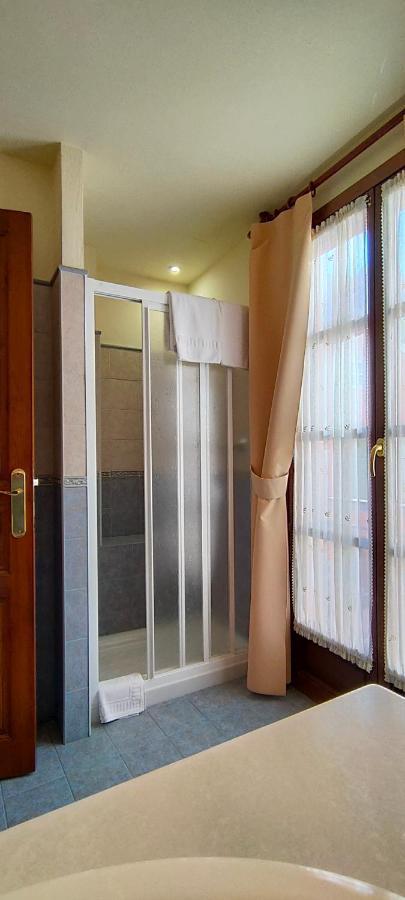 Hotel Rural La Plaza Caso المظهر الخارجي الصورة