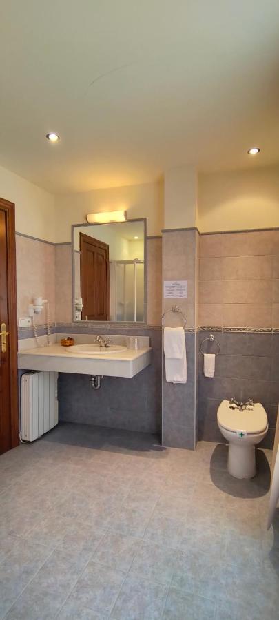 Hotel Rural La Plaza Caso المظهر الخارجي الصورة