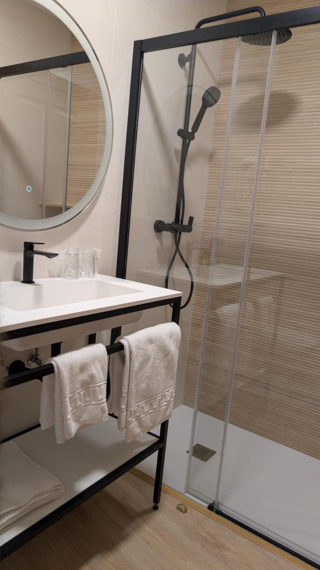 Hotel Rural La Plaza Caso المظهر الخارجي الصورة