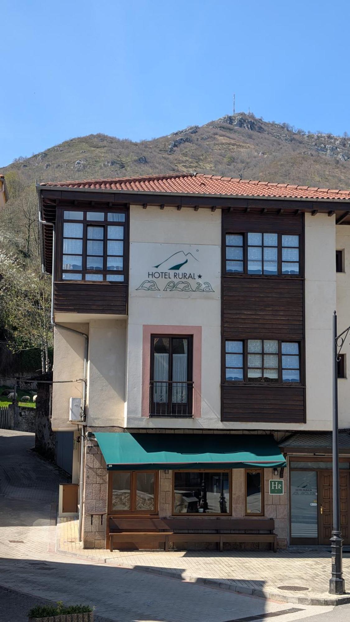 Hotel Rural La Plaza Caso المظهر الخارجي الصورة